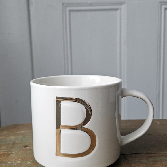 B Monogram Gold and White Mug - Picture 2 of 6